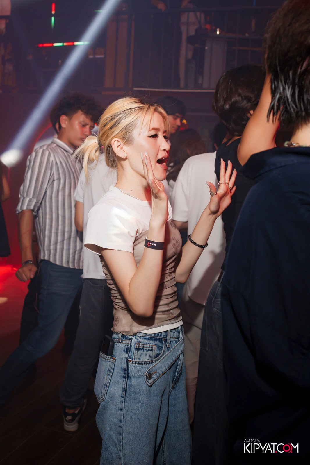 НОЧНОЙ КЛУБ ICON. КИПЯТКОМ АЛМАТЫ!