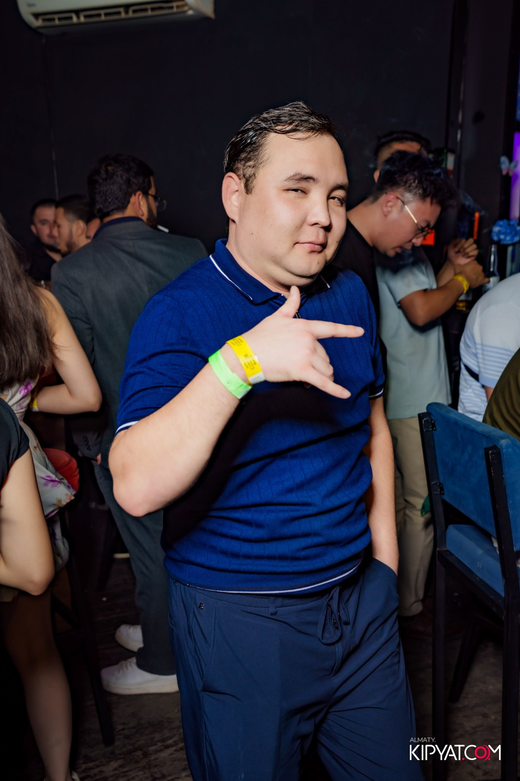 UYAT EMES BAR. КИПЯТКОМ АЛМАТЫ!