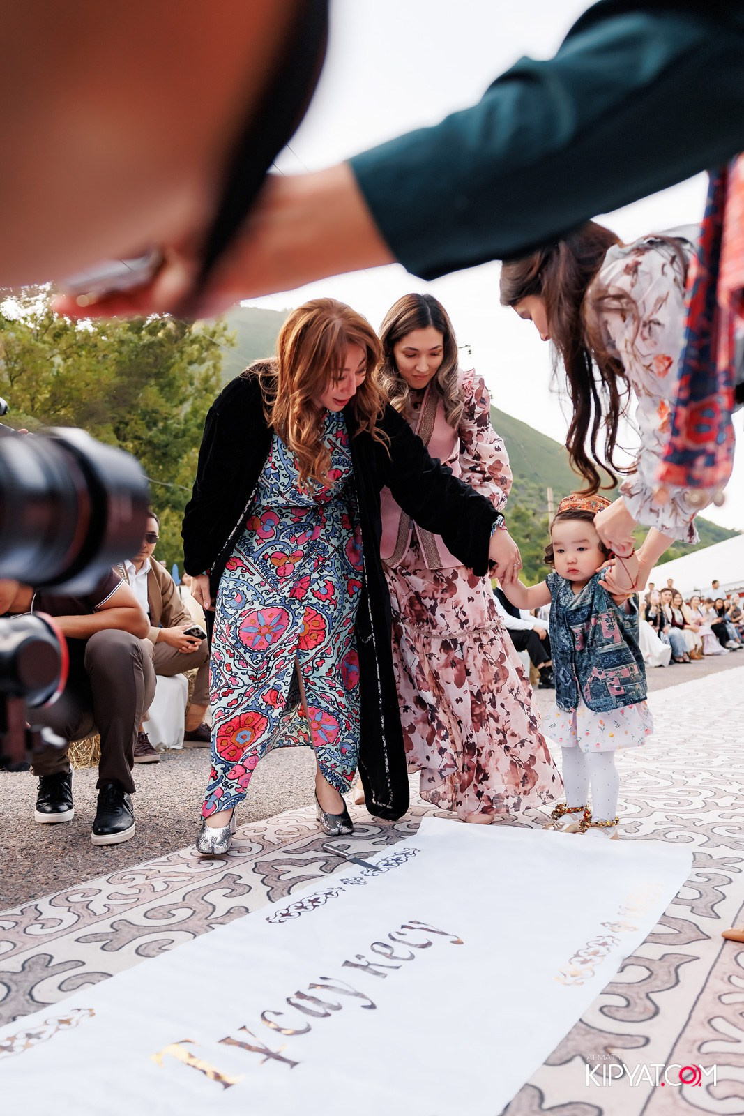 KANG REN TANG. КИПЯТКОМ АЛМАТЫ!