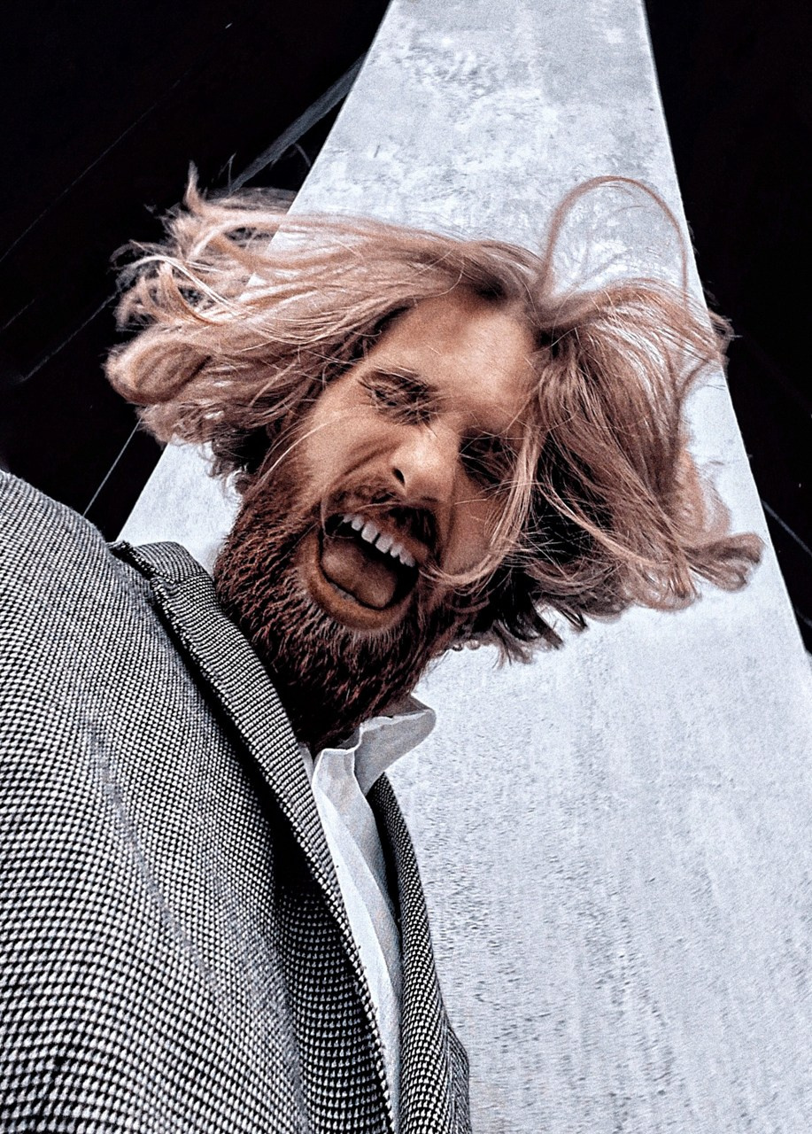 Современная концептуальная фотография о теле, уязвимости и идентичности. Визуальная практика на стиле честности, пост-иронии и искусства.Рекламная фотография, Концептуальная фотография, Современный художник, Психология, Коммерческий фотограф, Репортажный фотограф, Стрит фотография, Арт, Сюрреализм, Мобильная фотография, Снято на айфон, Дима Бурза