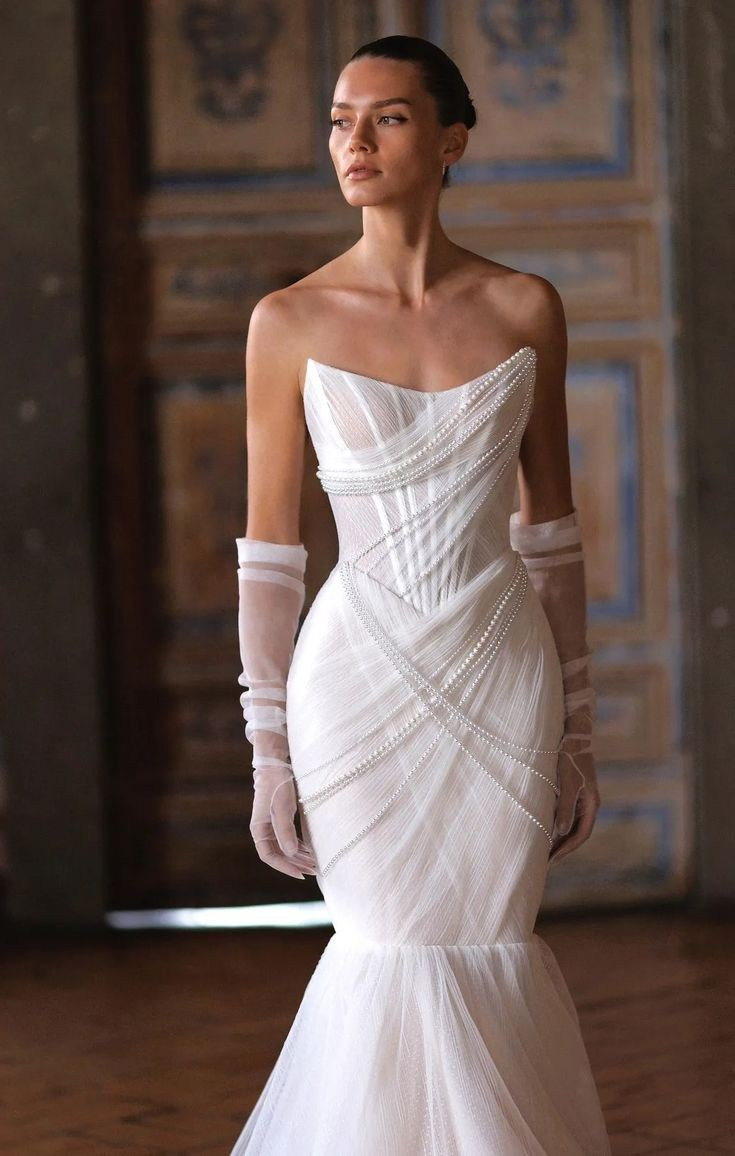 Образ невесты. Платье, макияж и укладка. Валеева Виктория | Свадебный фотограф в Ростове-на-Дону и Москве