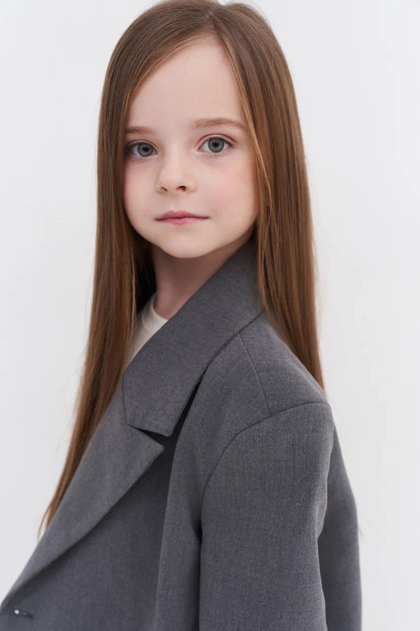 Злата Анисимова 6 ЛЕТ 122 СМ. Детское модельное агентство Musthave agency. База профессиональных моделей