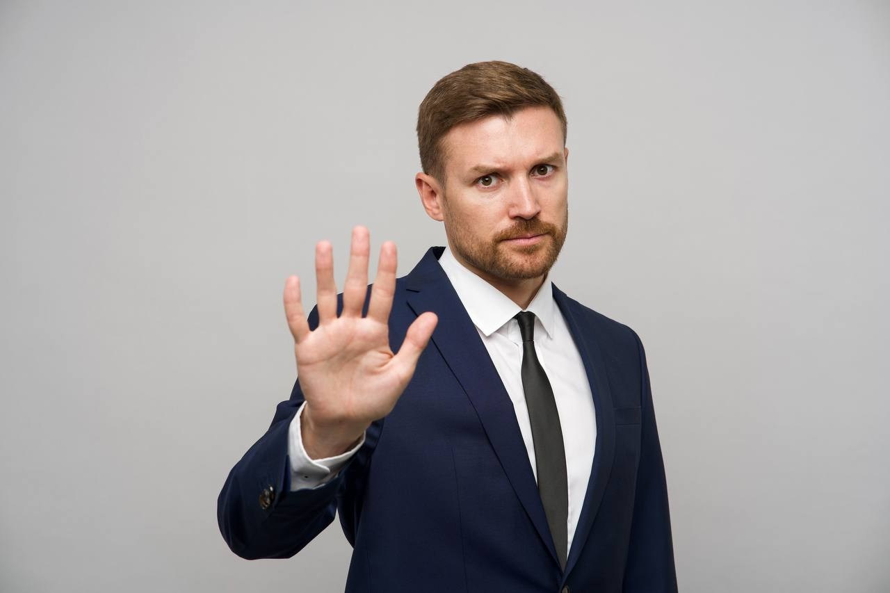 Денис, 180 см., 48-50 р-р. KED Production — продакшн из СПб. Создаём фото, видео и контент, который помогает брендам и селлерам продавать больше