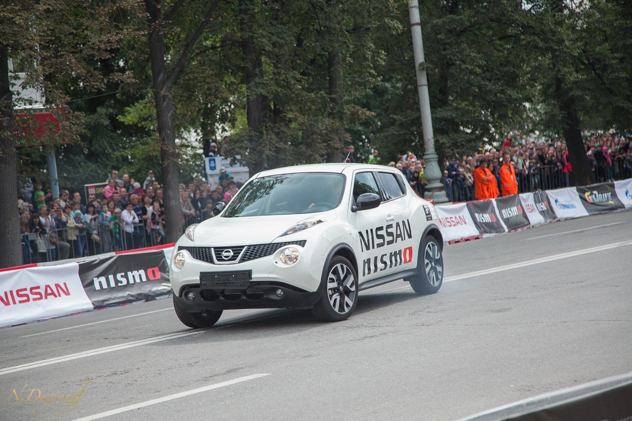 Nissan Nissmo Drive. Профессиональный фотограф Дугинов Николай | Екатеринбург