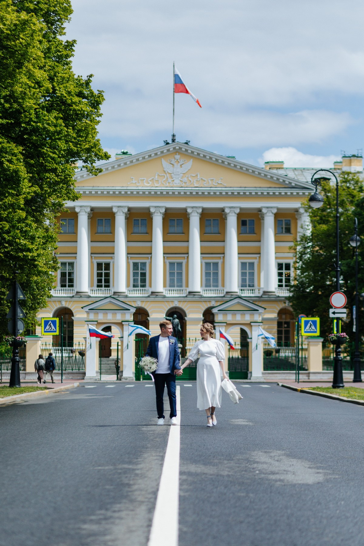 Небольшая свадебная прогулка по Питеру, фотограф Денис Дорфф. Фотограф крещение венчание в Петербурге! Помогает подобрать храм и посоветовал душевного батюшку в СПб