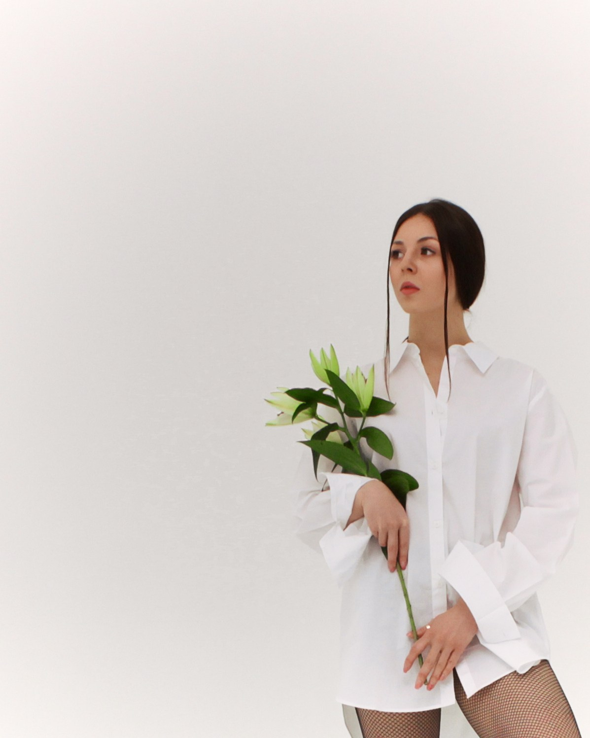 Ксения и цветы. Фотограф из Первоуральска Роман Заиченко