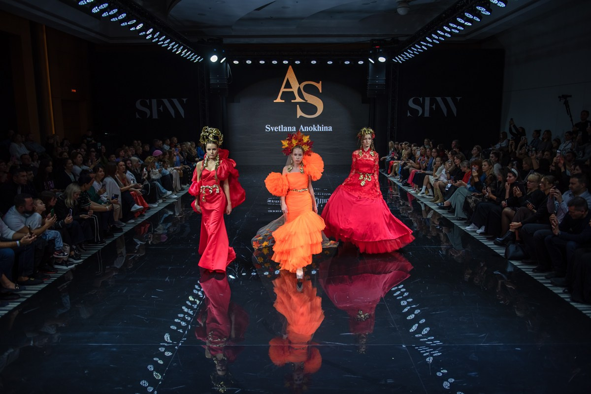 SochiFashionWeek2024 дизайнер Анохина Светлана. Семейный и коммерческий фотограф в Сочи Александр Бодунов