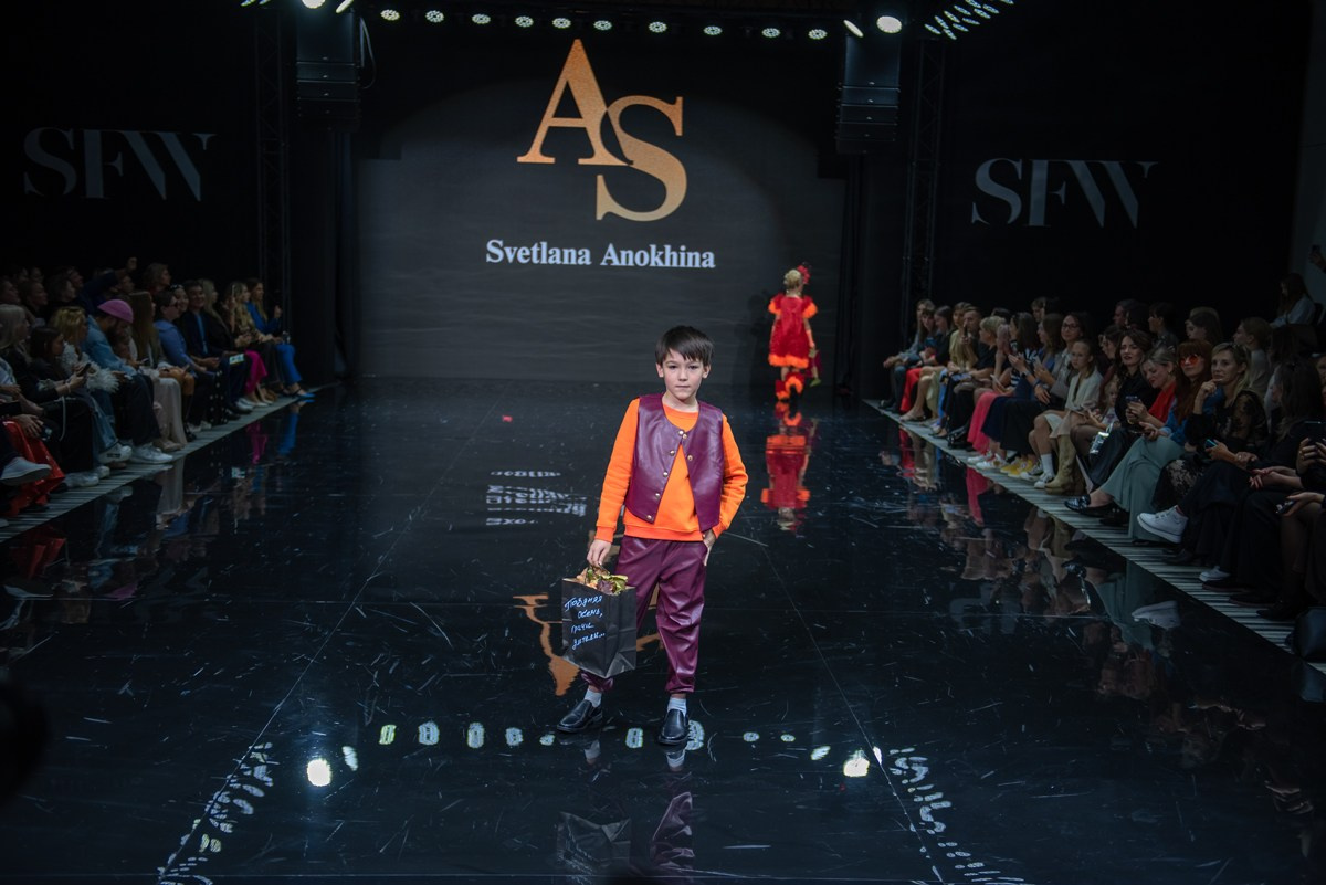 SochiFashionWeek2024 дизайнер Анохина Светлана. Семейный и коммерческий фотограф в Сочи Александр Бодунов
