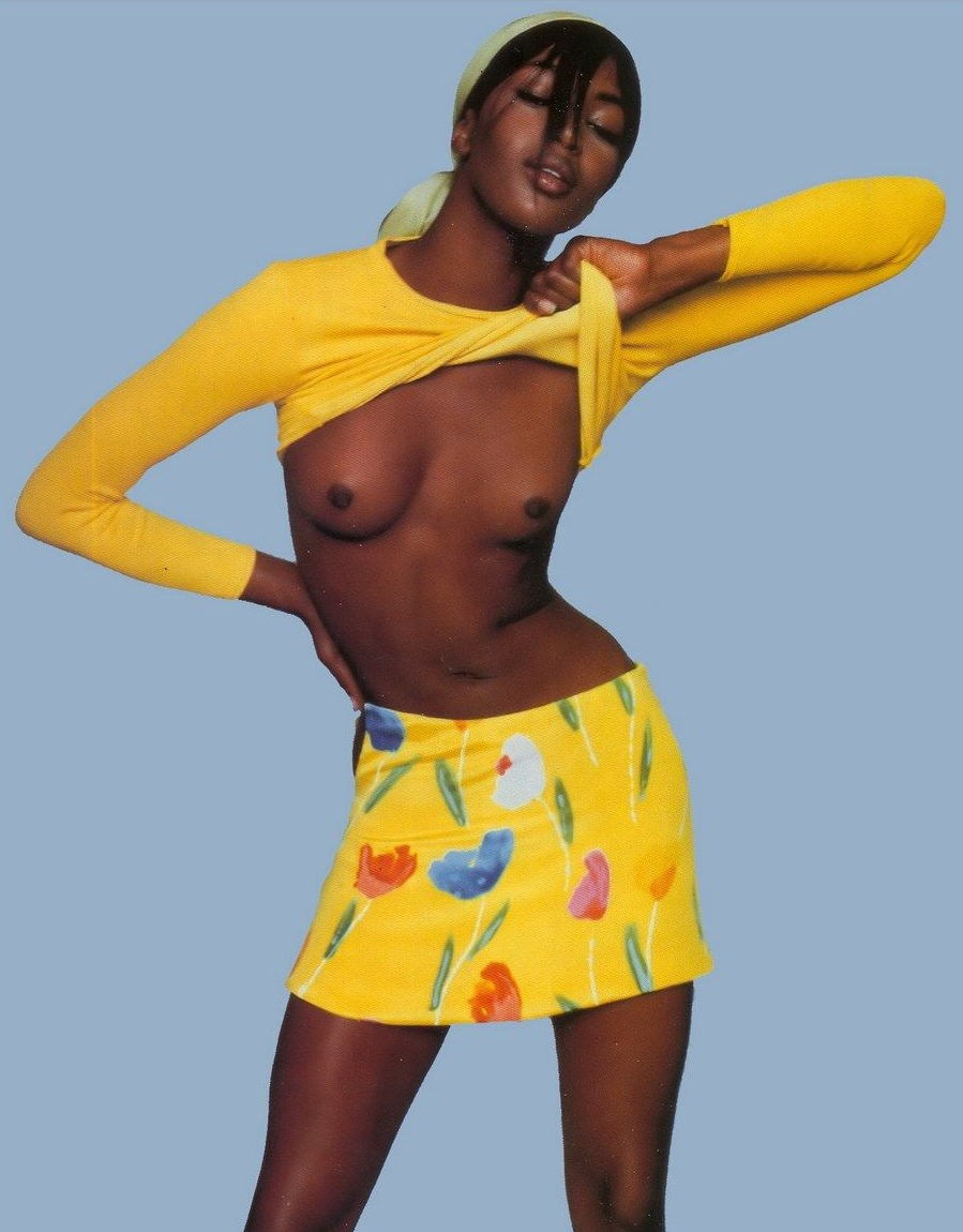 Наоми Кэмпбелл. Фотосессия в стиле ню 004