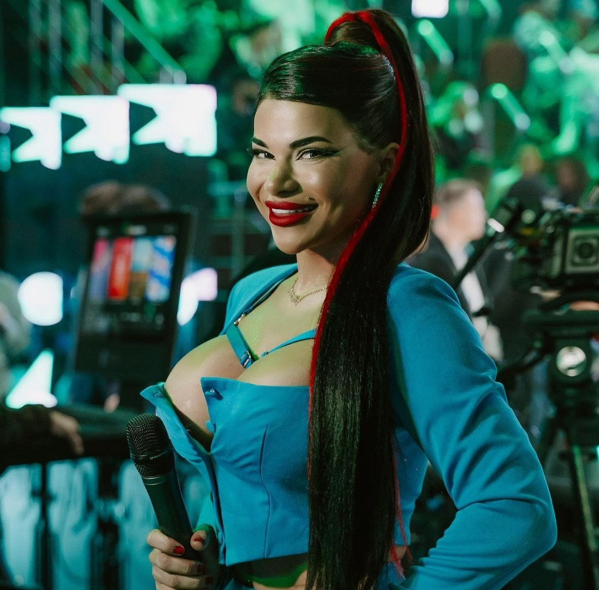 MEDIABASKET x LIGASTAVOK. Фотограф первого впечатления