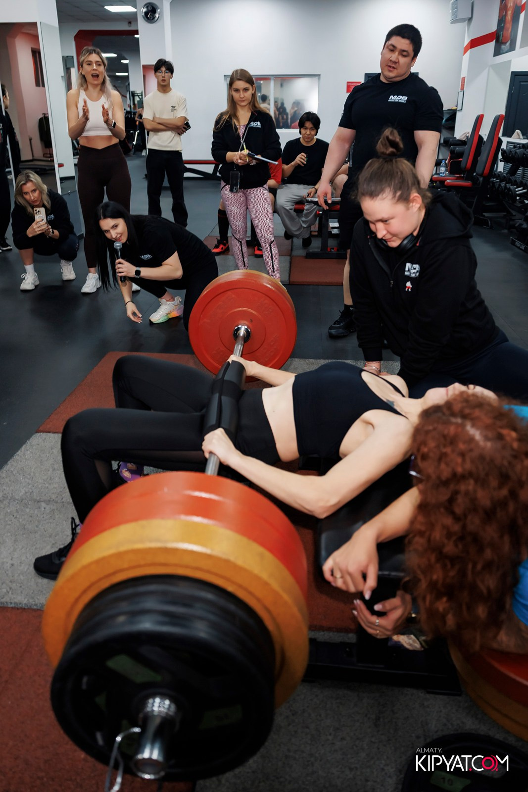 ДЕНЬ РОЖДЕНИЯ ТРЕНАЖЕРНОГО ЗАЛА MIND OF BODY. КИПЯТКОМ АЛМАТЫ! Фотосъемка мероприятий в Алматы