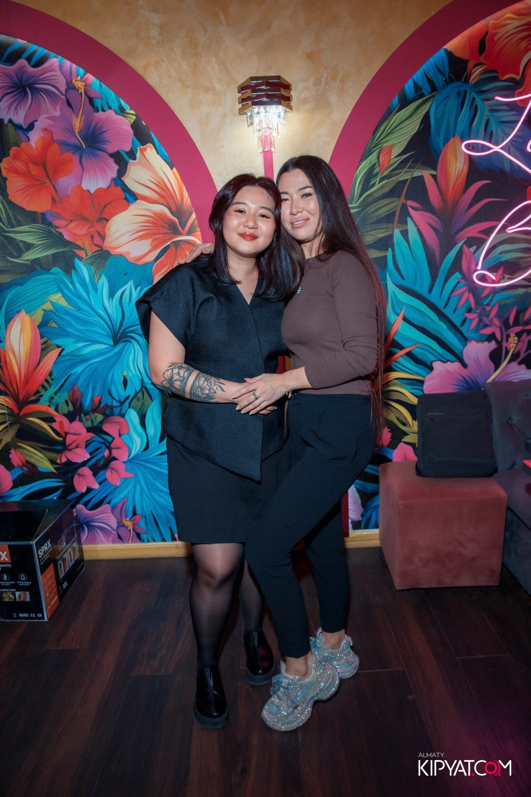 УХО И МЕДВЕДЬ НА САИНА. КИПЯТКОМ АЛМАТЫ! Фотосъемка мероприятий в Алматы