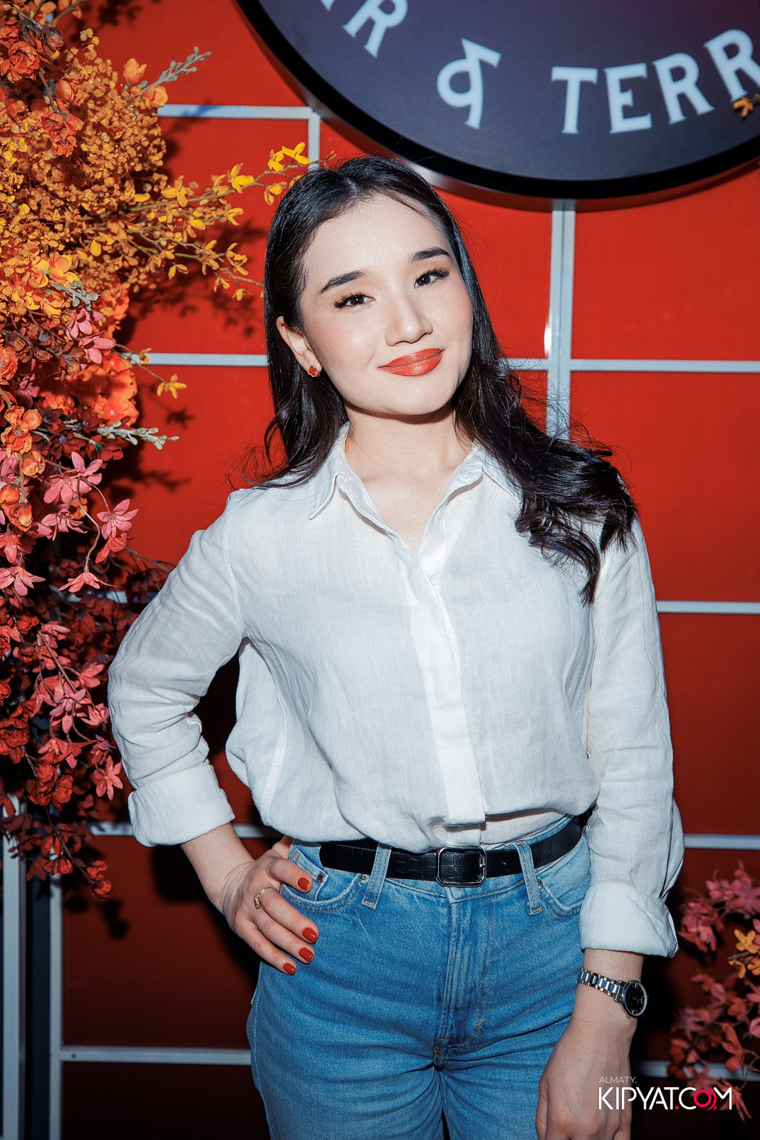 FRIENDS BAR & TERRACE. КИПЯТКОМ АЛМАТЫ!