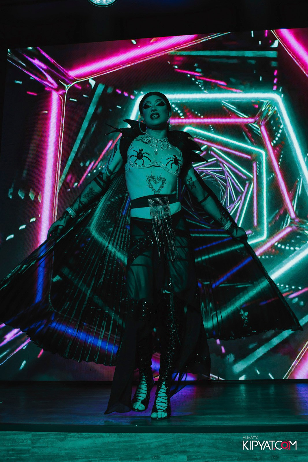 НОЧНОЙ КЛУБ ICON. КИПЯТКОМ АЛМАТЫ!