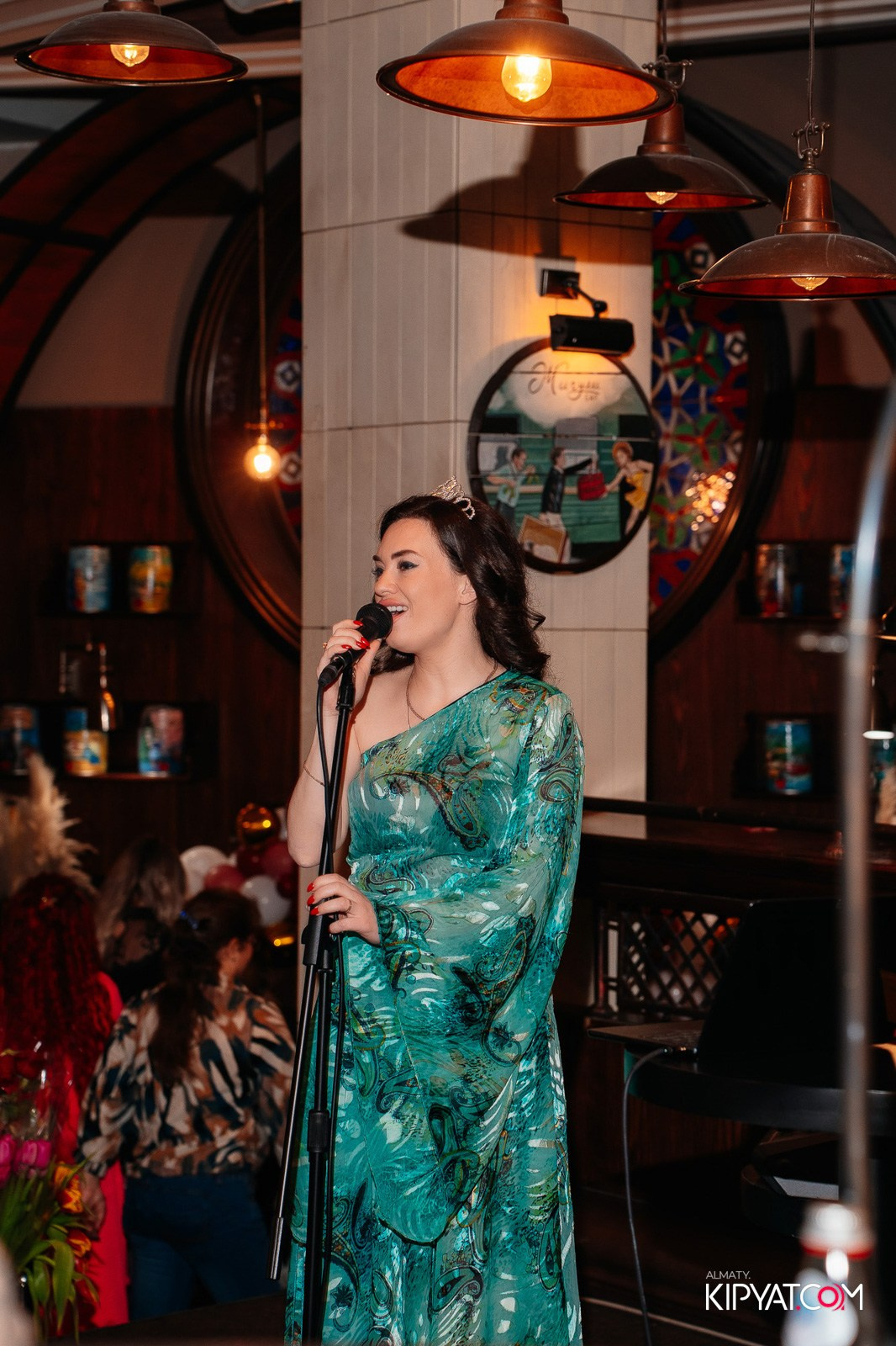 ЖИГУЛИ БАР. КИПЯТКОМ АЛМАТЫ!