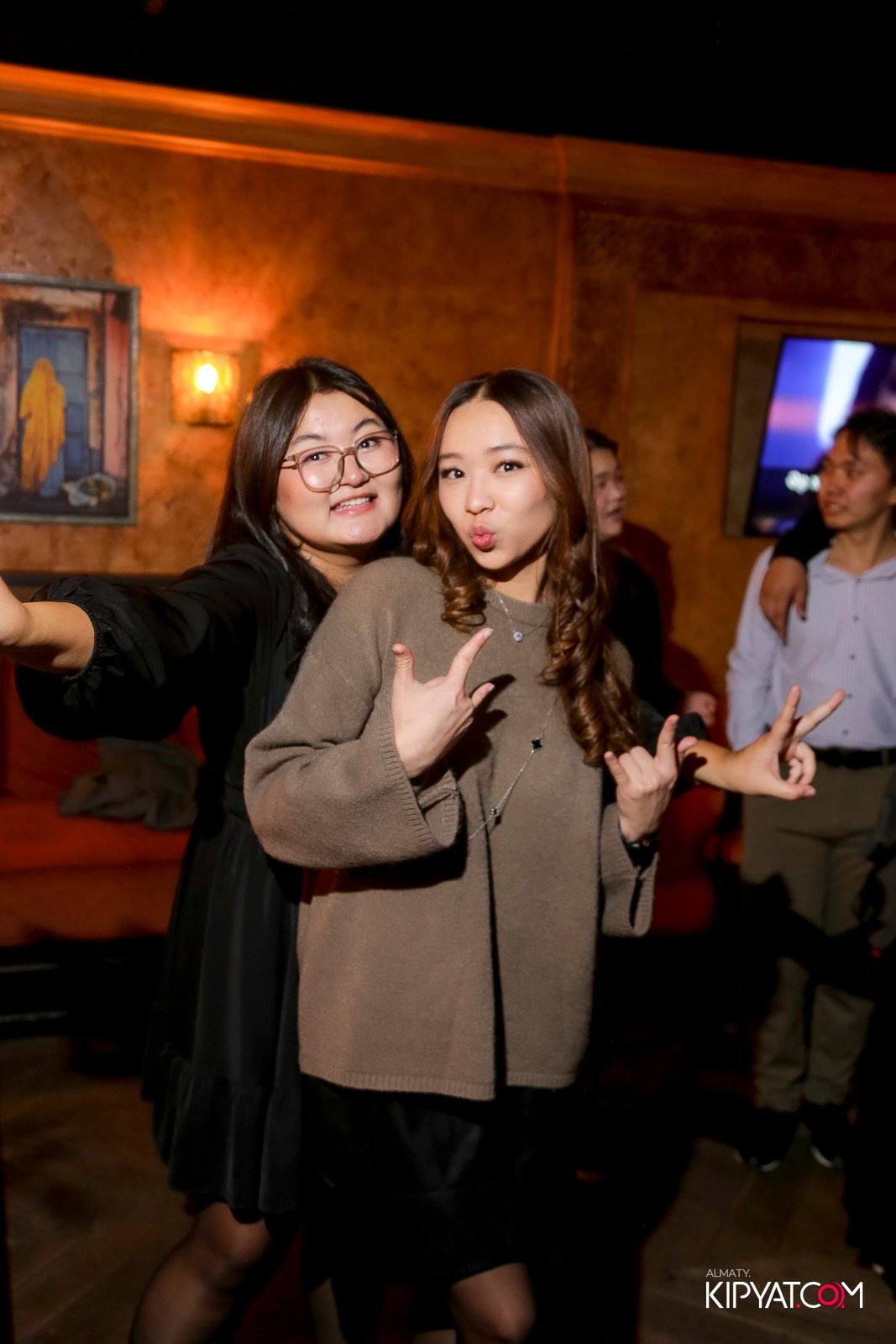 SPACE KARAOKE BAR. КИПЯТКОМ АЛМАТЫ!