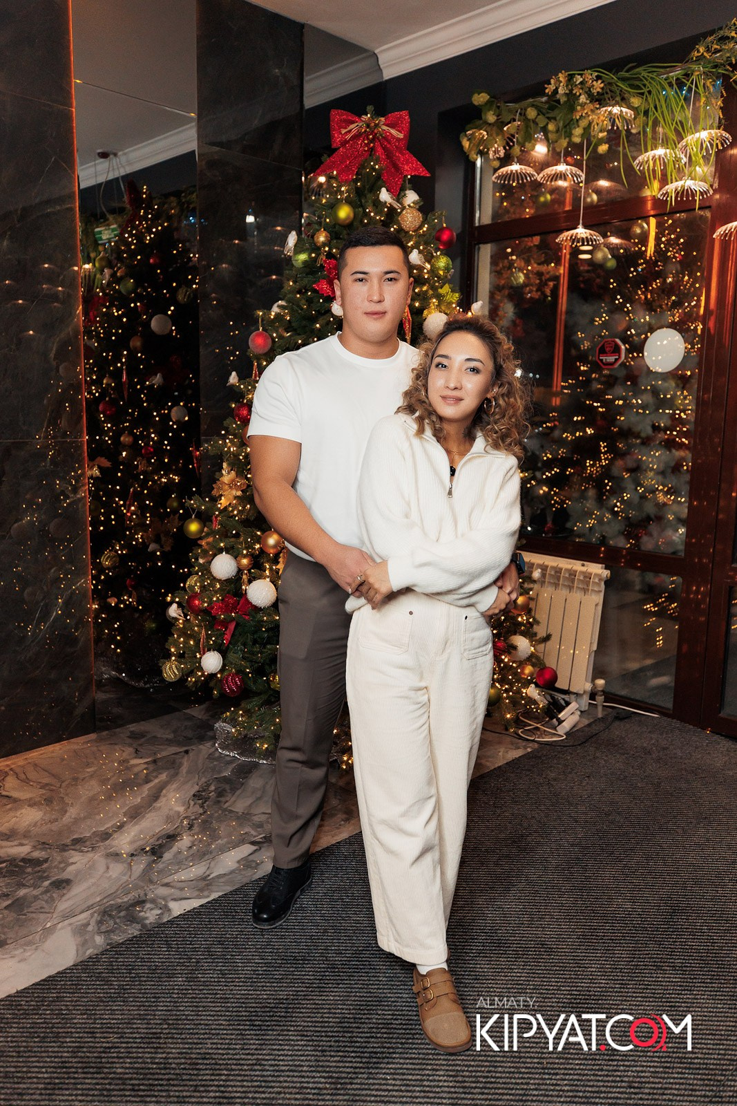 БАР ПАНАЕХАЛИ НА ДОСТЫК. КИПЯТКОМ АЛМАТЫ!