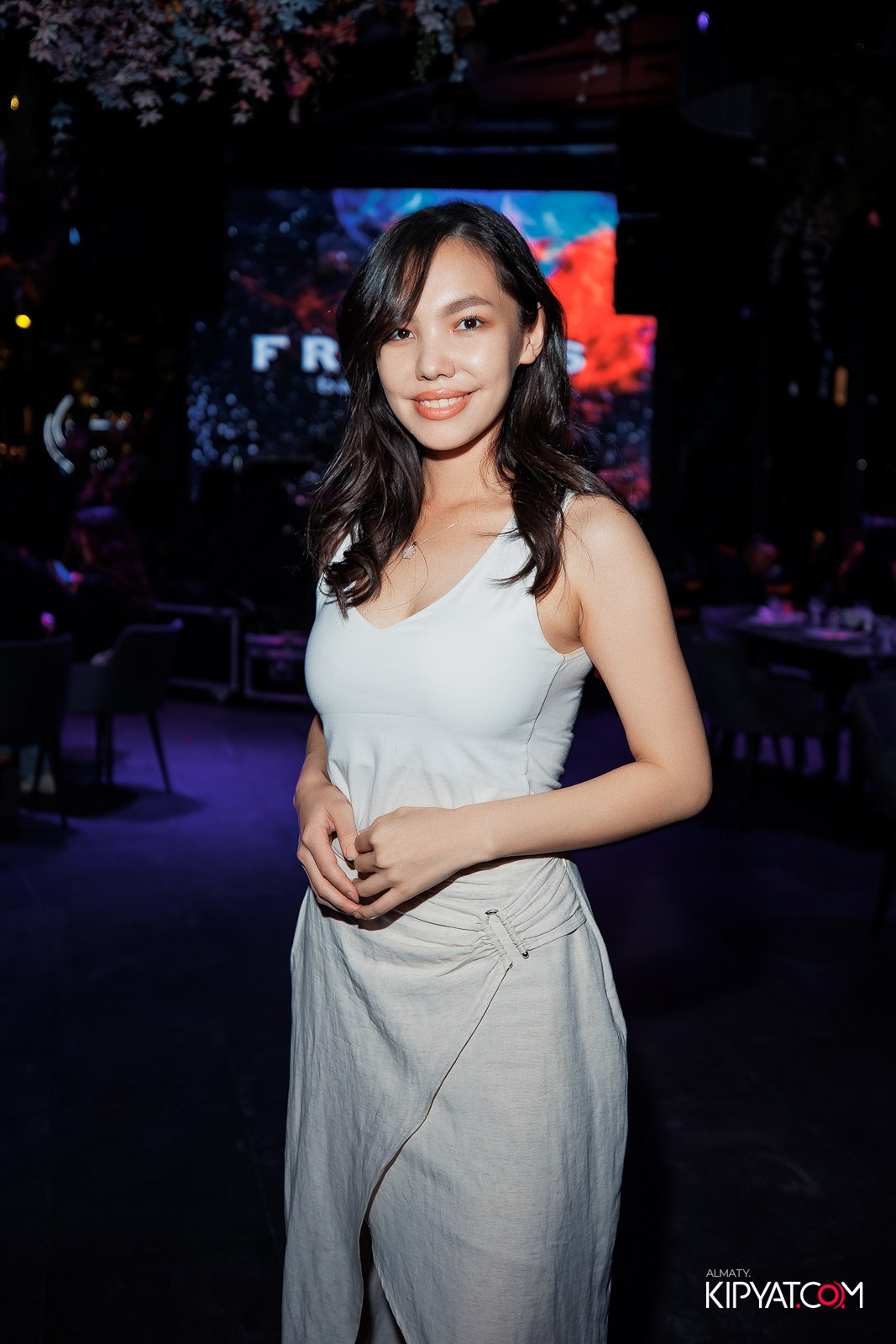 FRIENDS BAR & TERRACE. КИПЯТКОМ АЛМАТЫ!