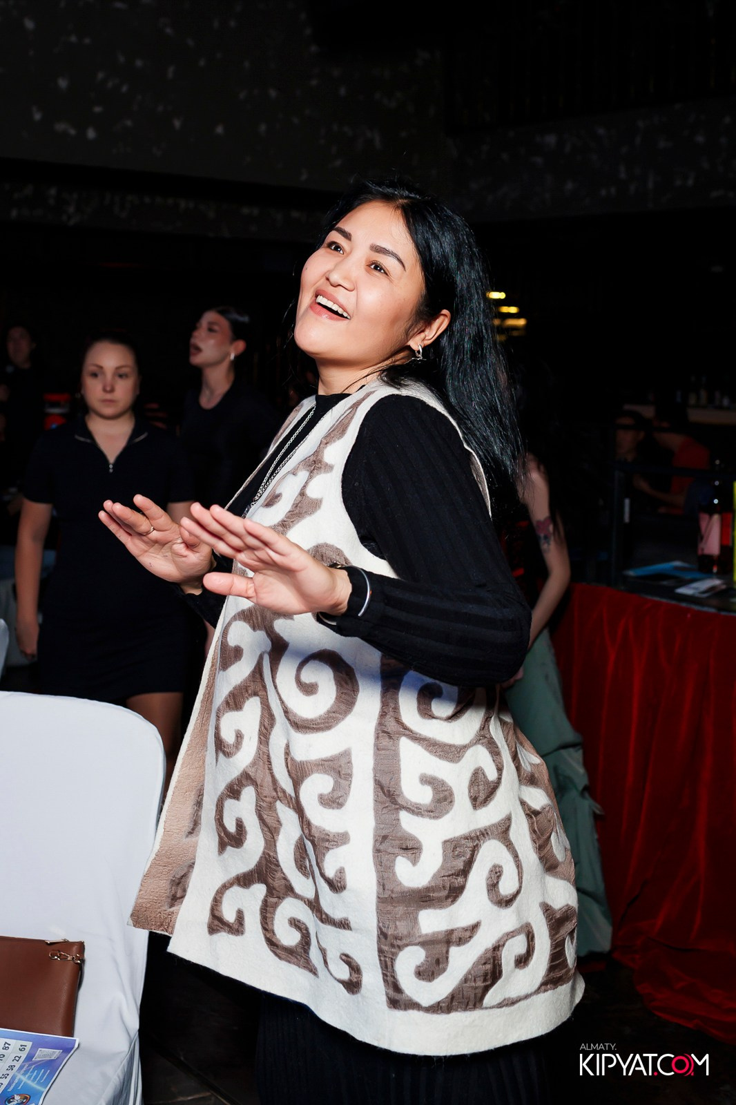 МУЗЫКАЛЬНОЕ ЛОТО В HIT RETRO. КИПЯТКОМ АЛМАТЫ! Фотосъемка мероприятий в Алматы
