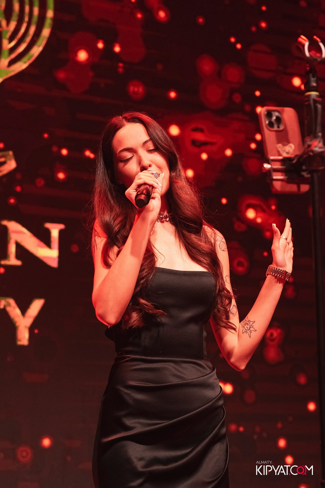 QUEEN. КИПЯТКОМ АЛМАТЫ!