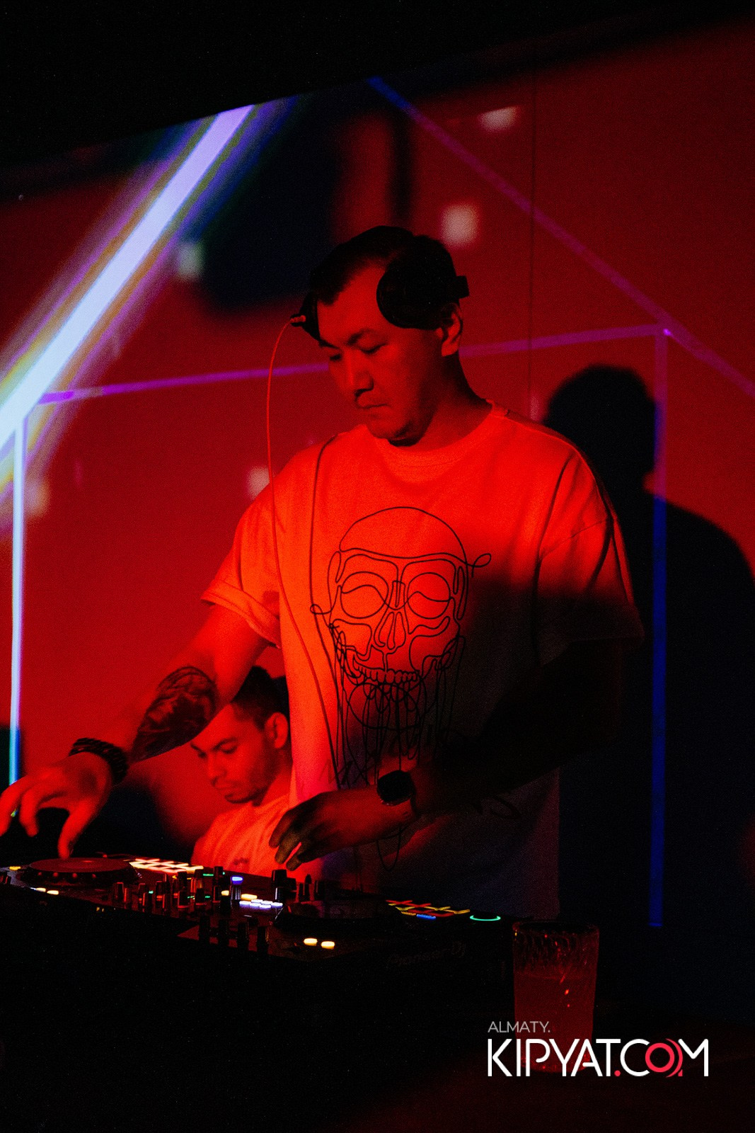 EVENT BAR. КИПЯТКОМ АЛМАТЫ!