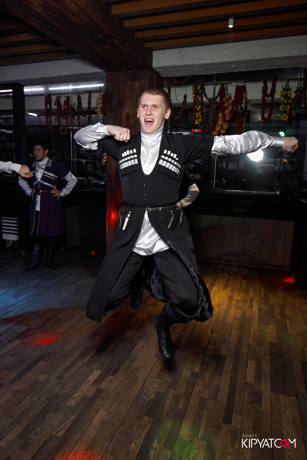 ВАХТАНГУРИ. КИПЯТКОМ АЛМАТЫ!