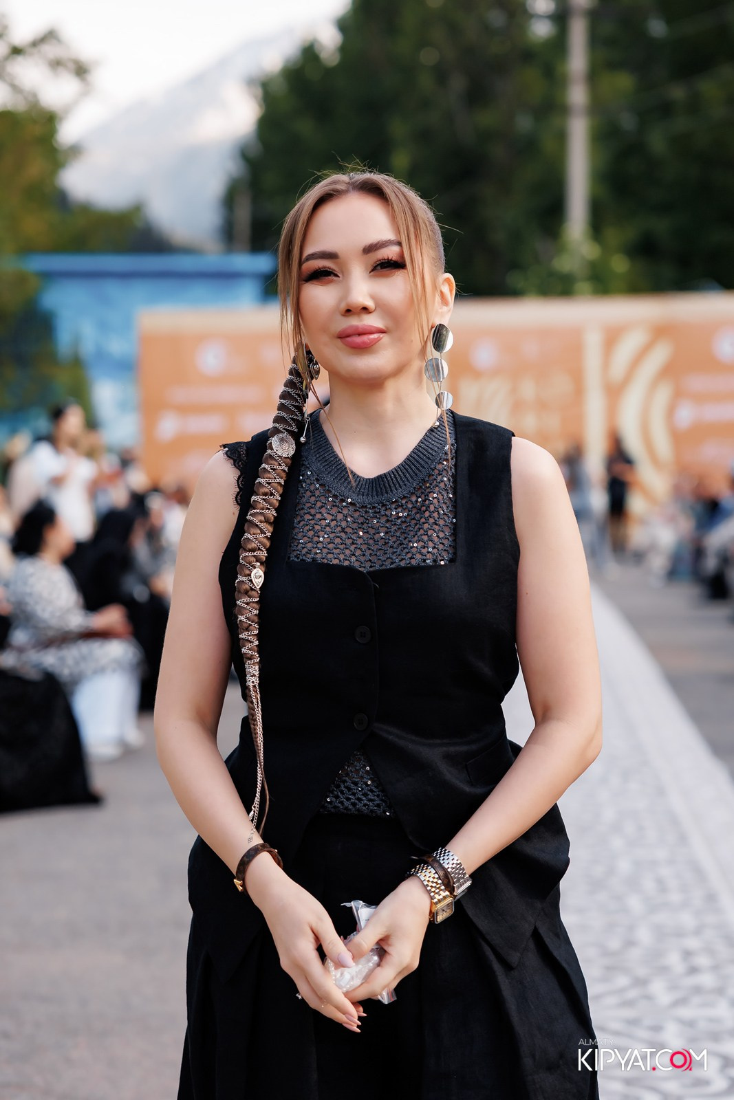 KANG REN TANG. КИПЯТКОМ АЛМАТЫ!