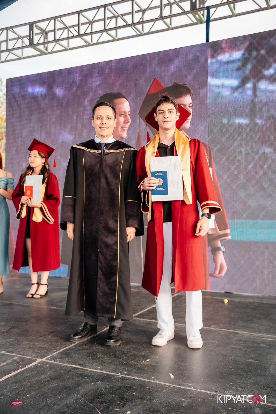 ВРУЧЕНИЕ ДИПЛОМОВ — НАРХОЗ КОЛЛЕДЖ. Part 4. КИПЯТКОМ АЛМАТЫ!