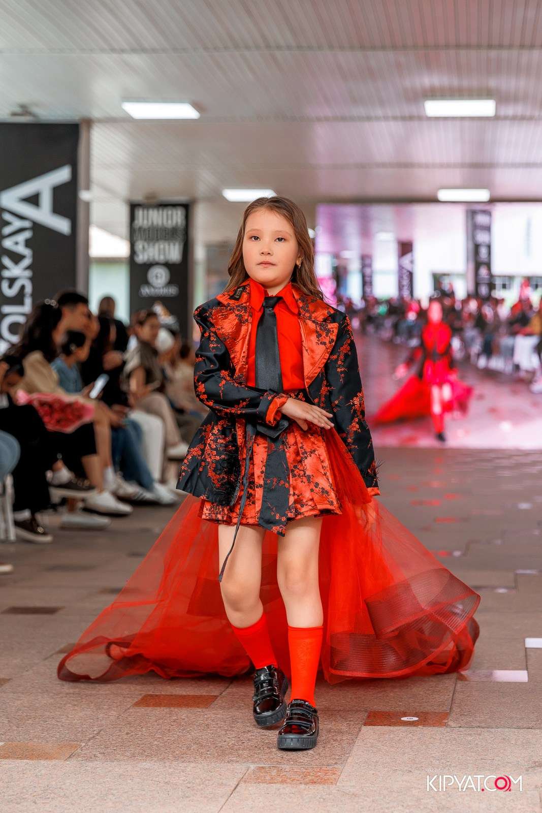 JUNIOR FASHION SHOW. КИПЯТКОМ АЛМАТЫ!