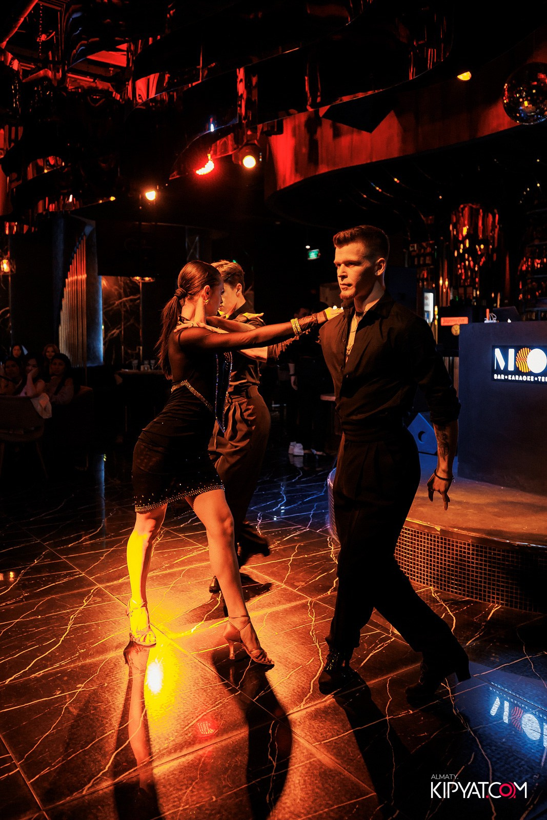 MOOD KARAOKE BAR & TERRACE. КИПЯТКОМ АЛМАТЫ!