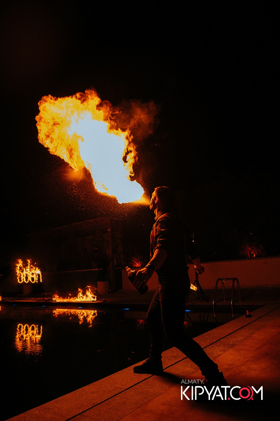 EDEN BAR & RESTAURANT. КИПЯТКОМ АЛМАТЫ!