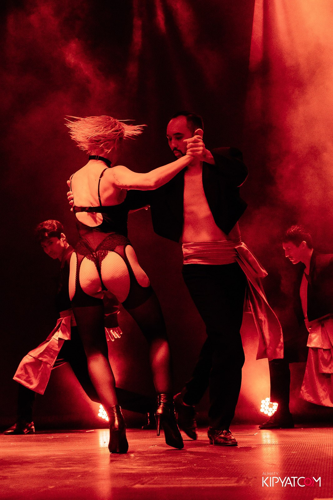 QUEEN. КИПЯТКОМ АЛМАТЫ!