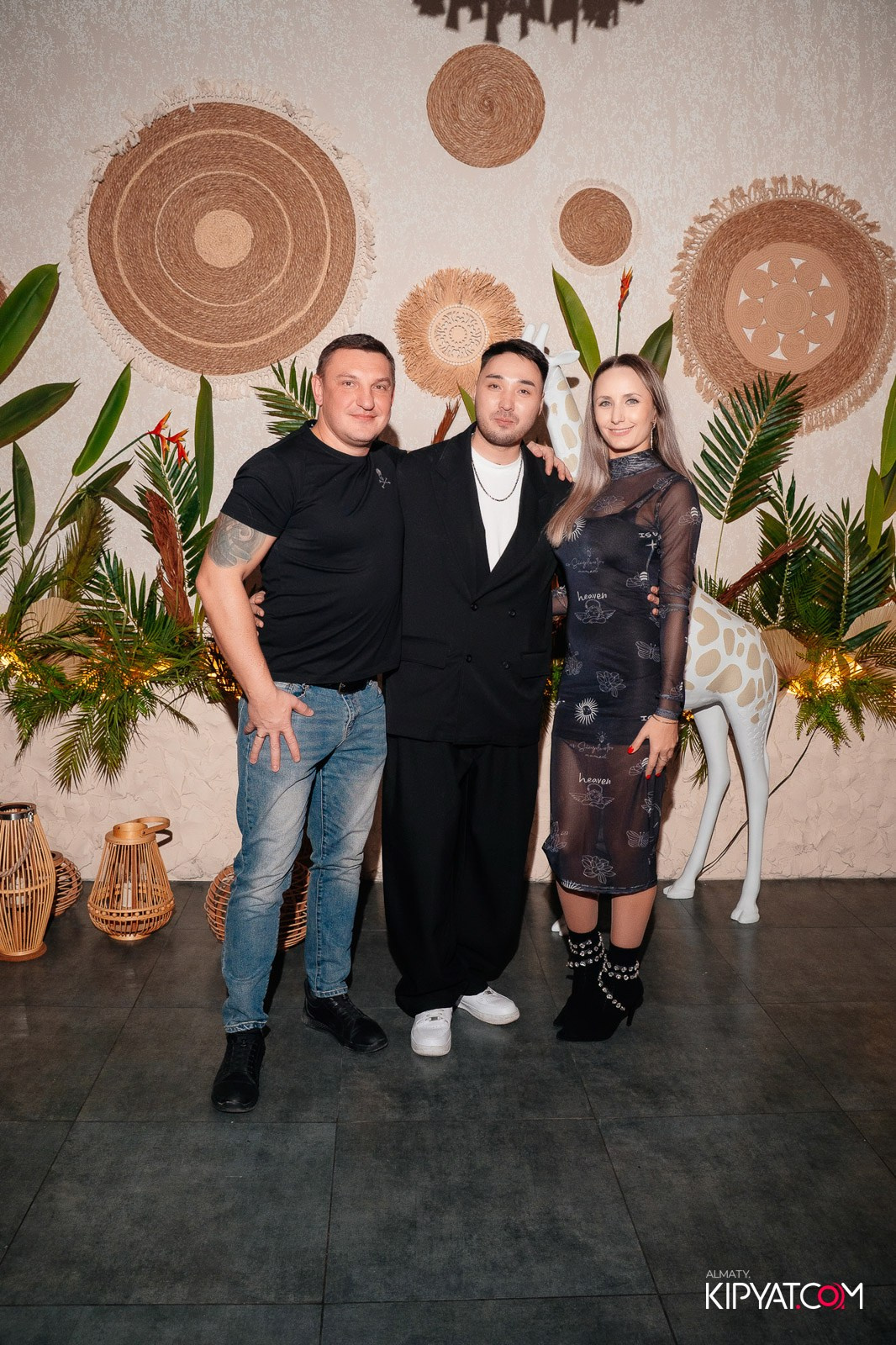 BAY RESTAURANT & BAR. КИПЯТКОМ АЛМАТЫ!