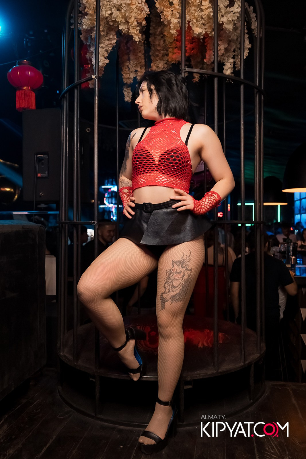 UYAT EMES BAR. КИПЯТКОМ АЛМАТЫ!