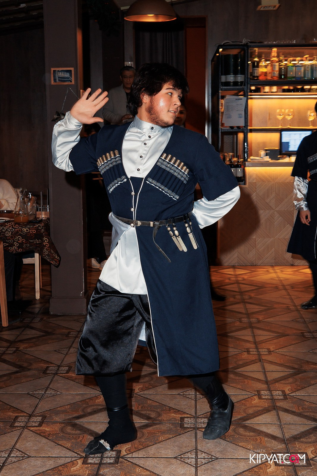 ДЕНЬ ВЛЮБЛЕННЫХ МЦХЕТА. КИПЯТКОМ АЛМАТЫ!