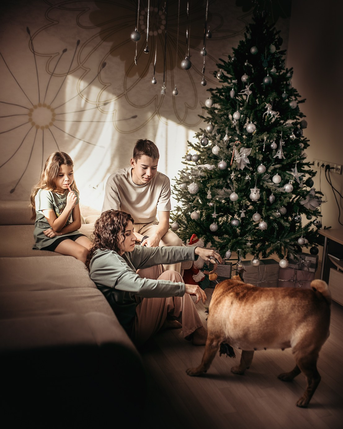 Новогоднее: Оля, Рома, Егор и Лиза. Фотограф г. Хабаровск