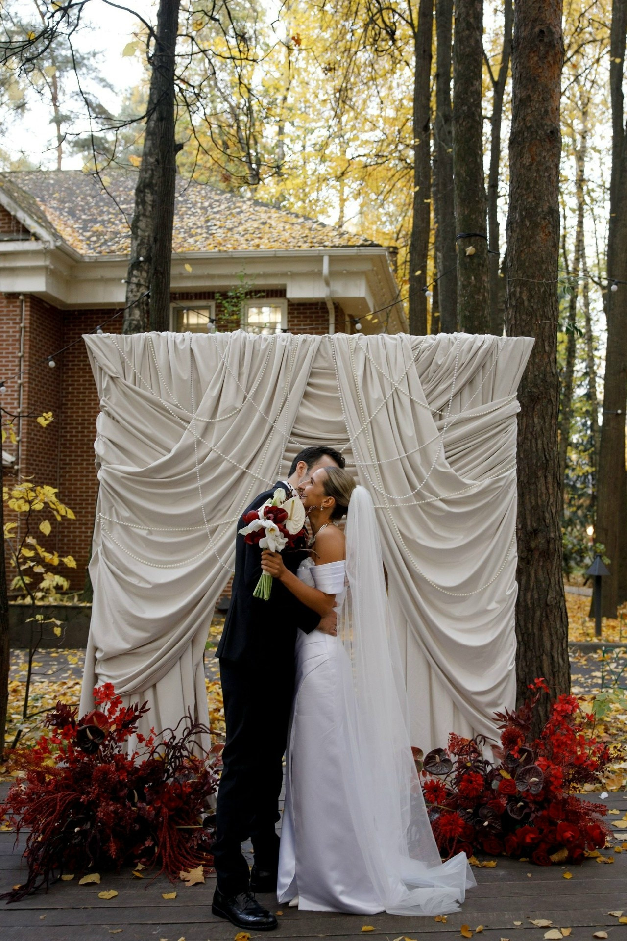 Декор Джуси роуз. Подрядчики и друзья сети свадебных площадок House for wedding