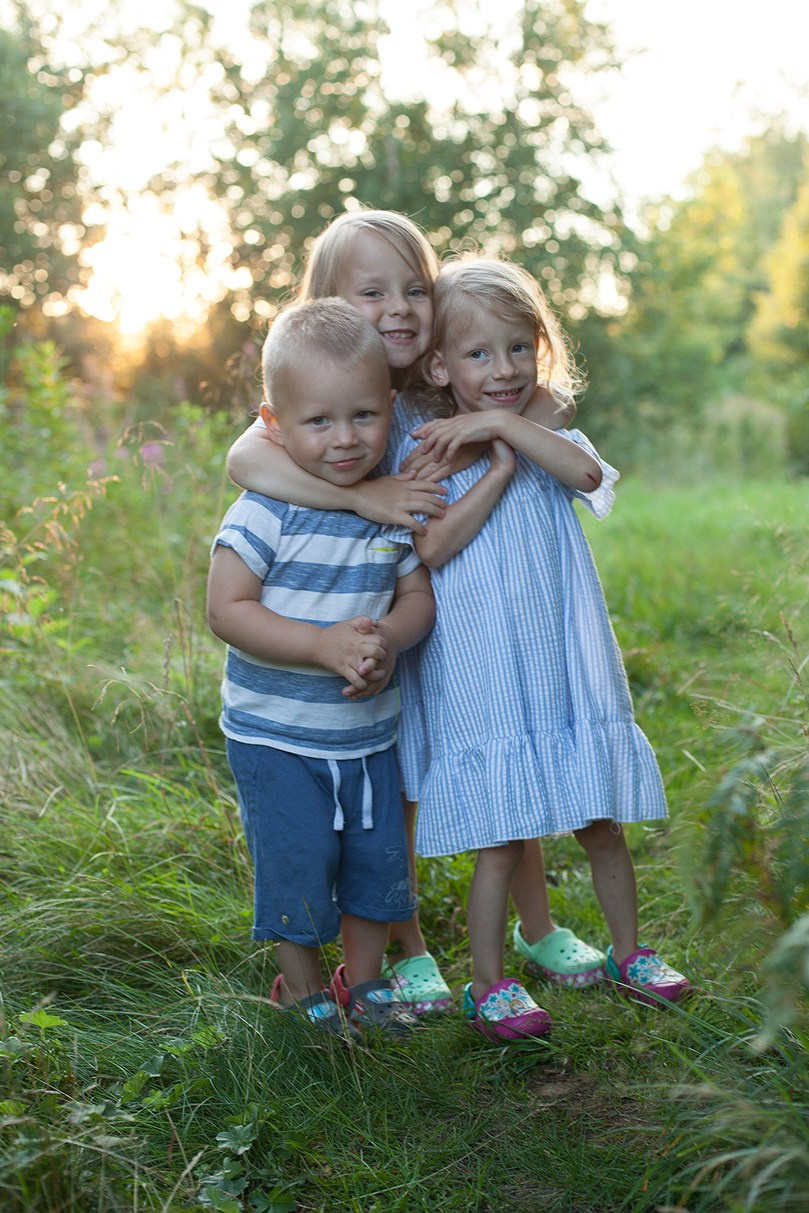 Дети / цвет. ФОТОГРАФ ЛИЛИЯ БИЧУРИНА