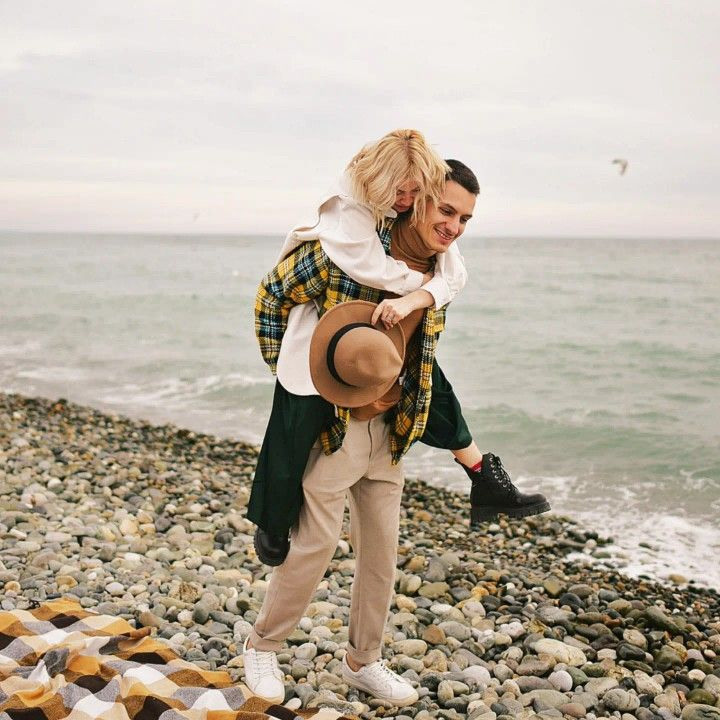 Оля и Артём. Ваш личный фотограф в Пскове Анаис Рамирез