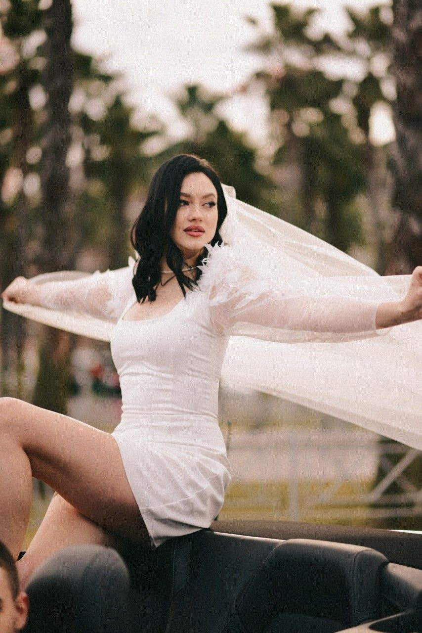 Денис и Катя. Ваш личный фотограф в Пскове Анаис Рамирез