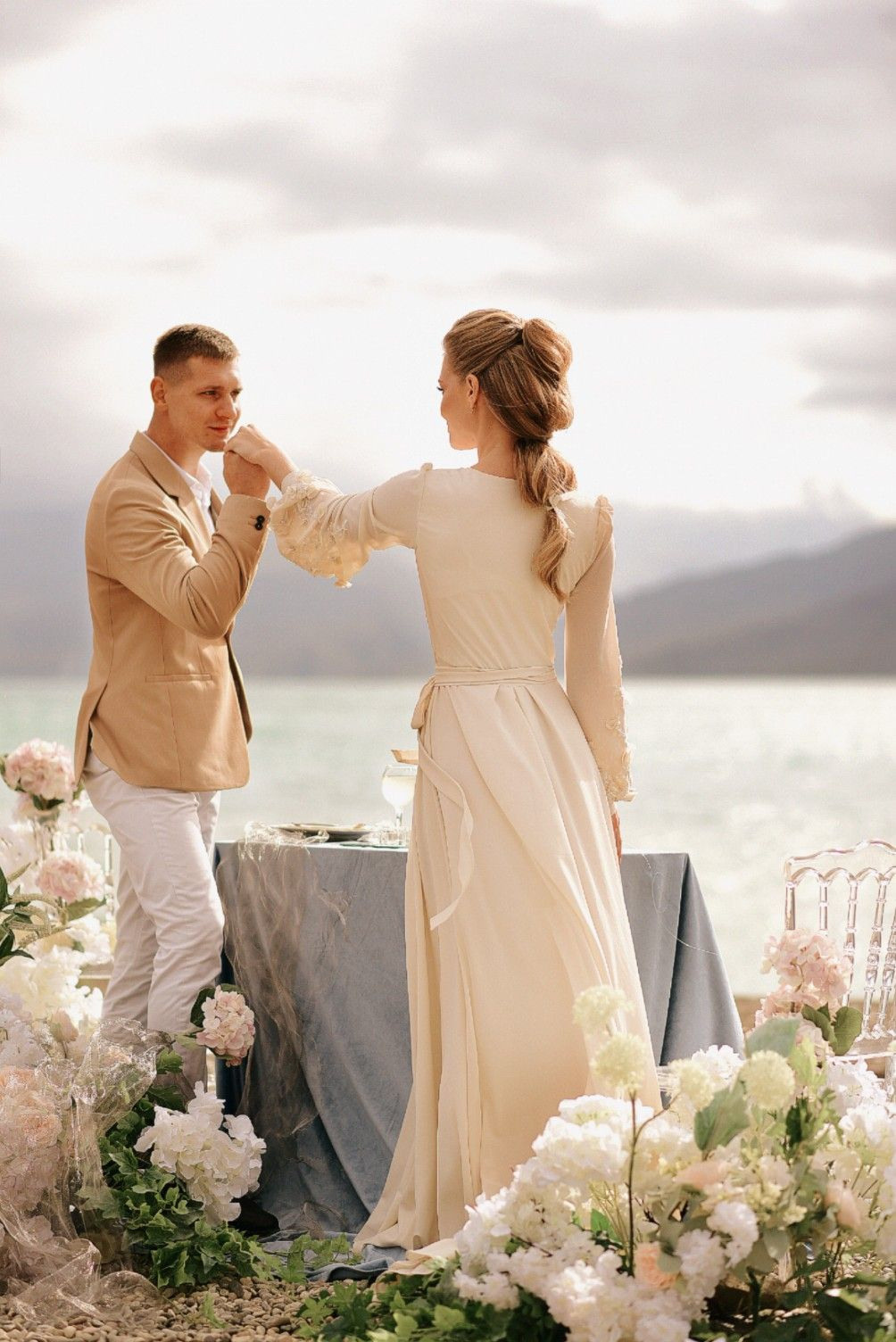 Максим и Александра. Ваш личный фотограф в Пскове Анаис Рамирез