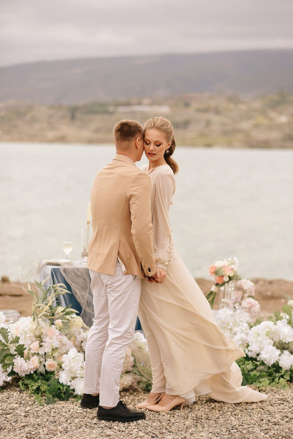 Максим и Александра. Ваш личный фотограф в Пскове Анаис Рамирез