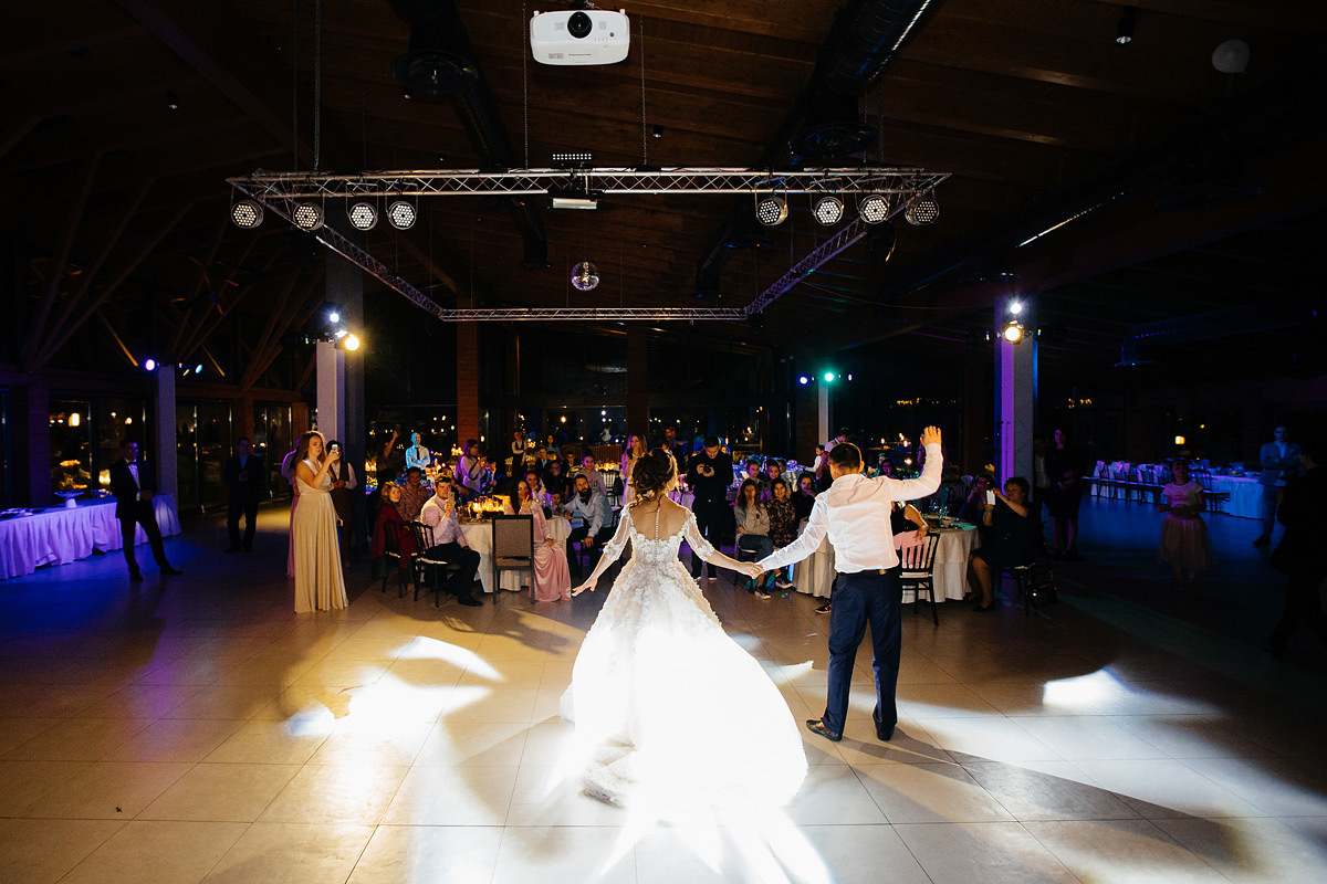 Свадьба в Москве с эмоциональным христианским венчанием. Архитектурный и интерьерный фотограф в Краснодаре | Дмитрий Демской