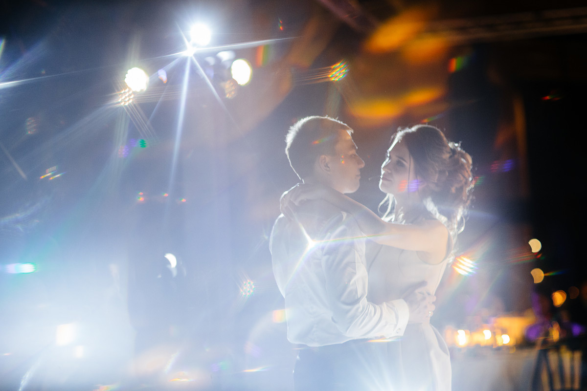 Свадьба в Москве с эмоциональным христианским венчанием. Архитектурный и интерьерный фотограф в Краснодаре | Дмитрий Демской