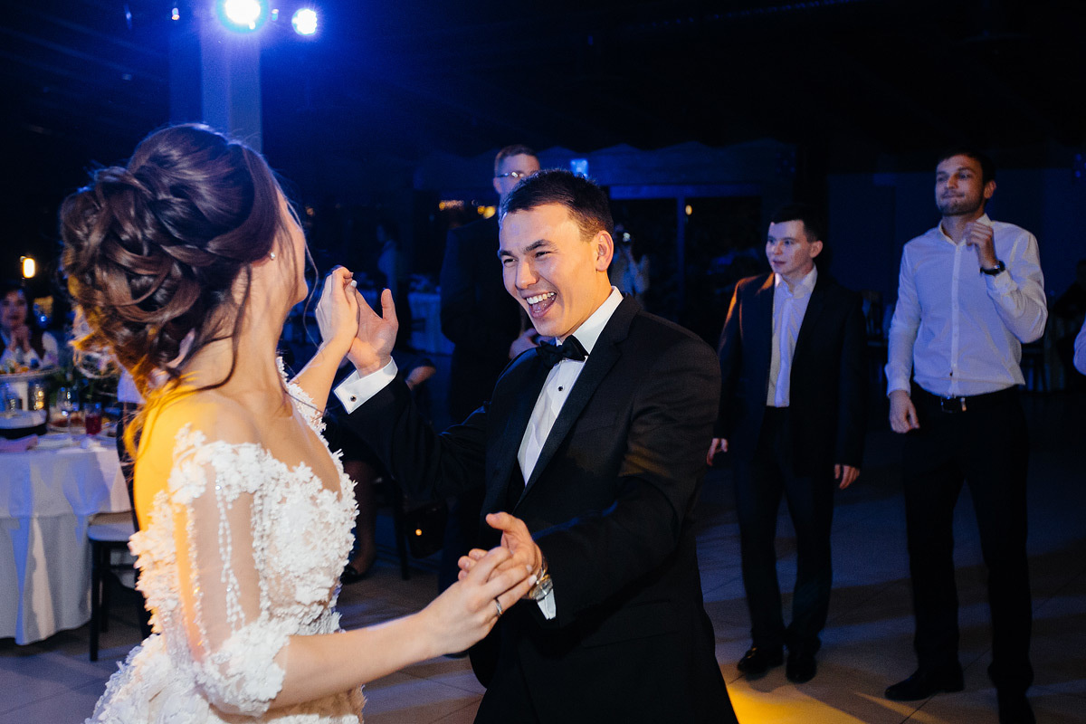 Свадьба в Москве с эмоциональным христианским венчанием. Архитектурный и интерьерный фотограф в Краснодаре | Дмитрий Демской