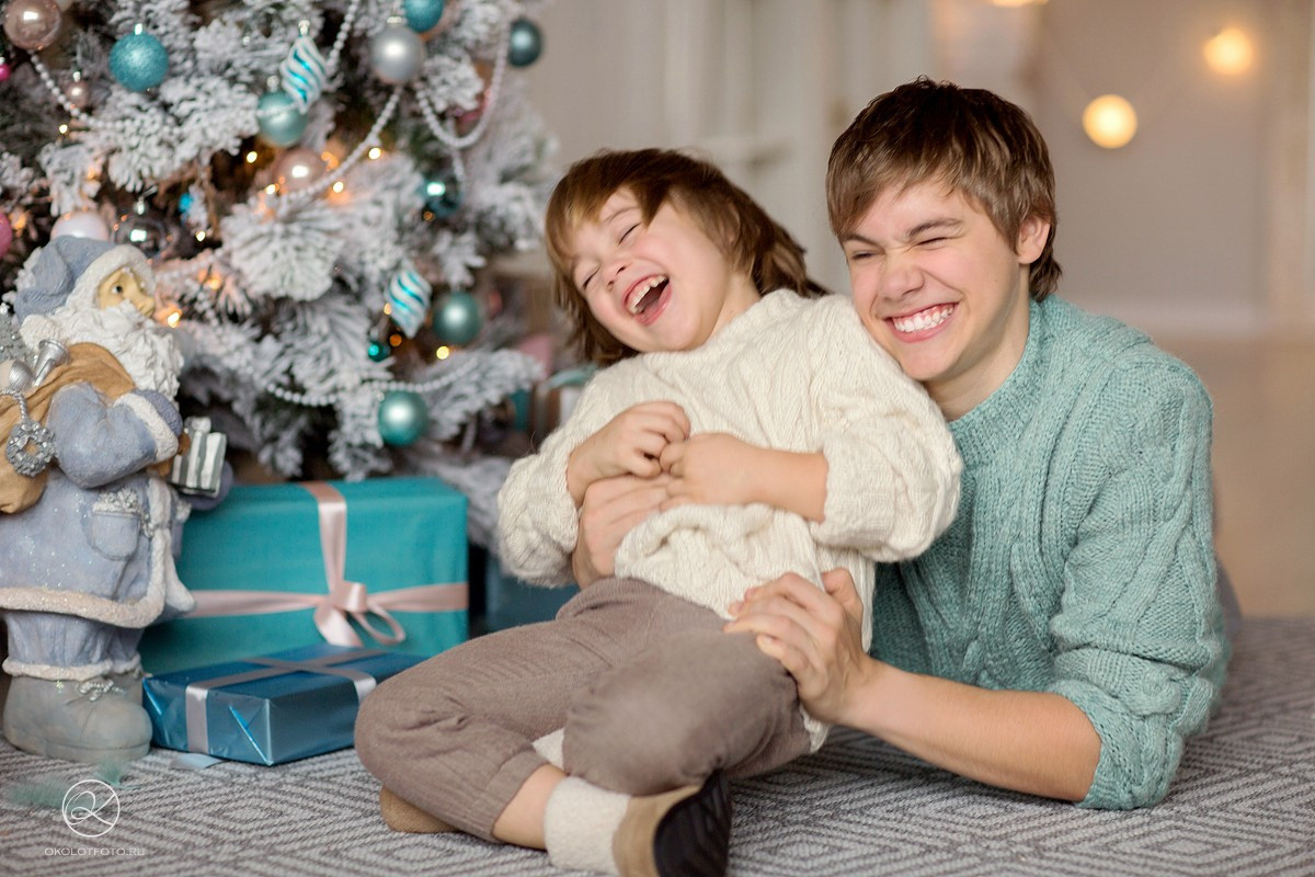 Новогодняя семейная фотосессия в студии