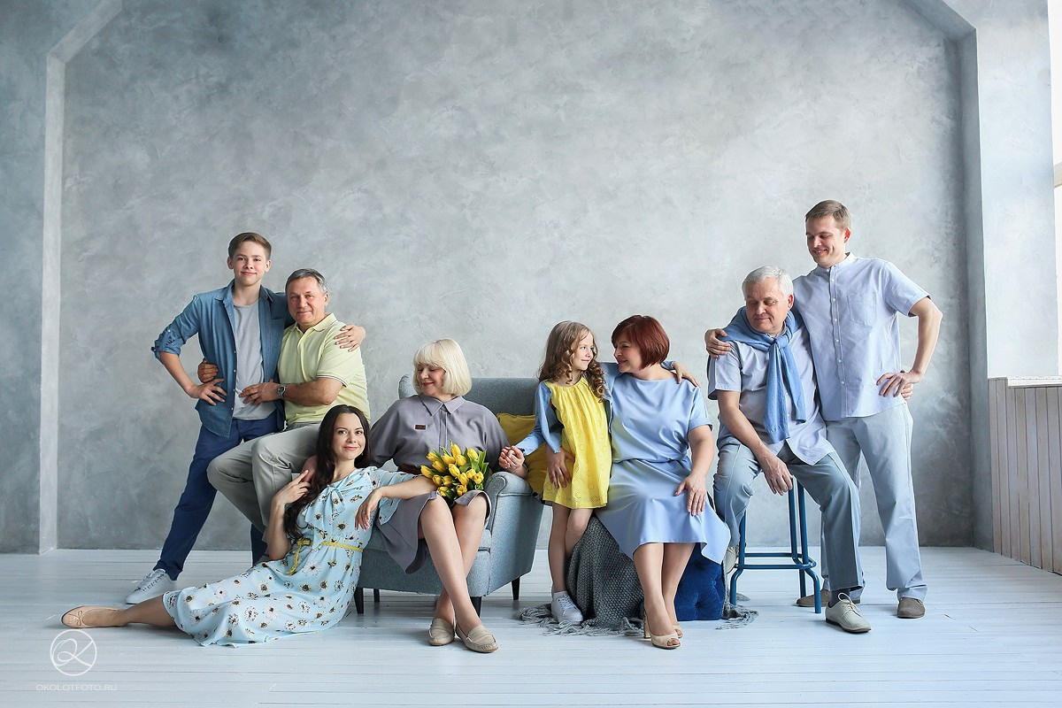 Фотосессия большой семьи в студии, семейная фотосессия в СПБ