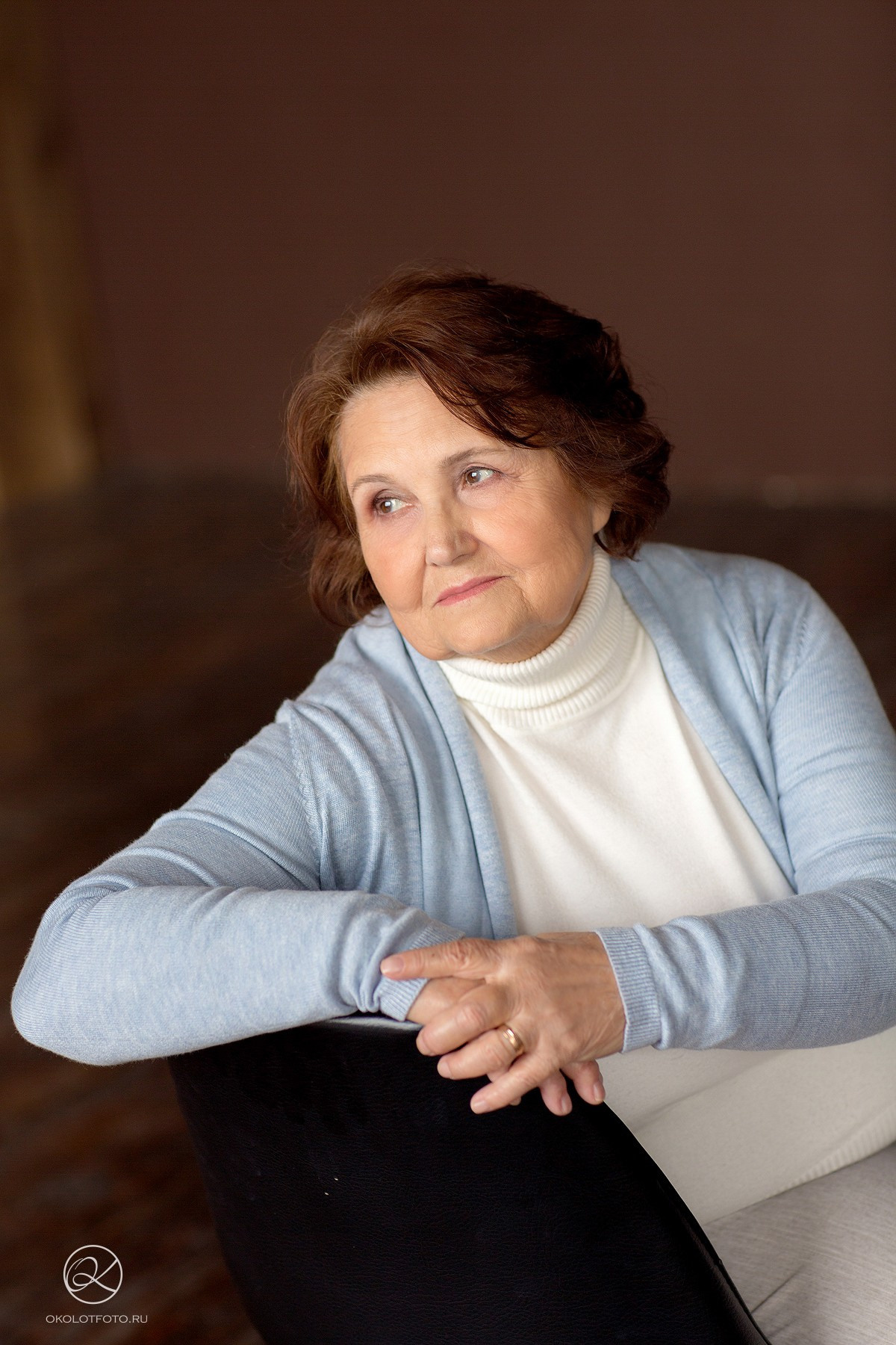 Фотосессия большой семьи в студии