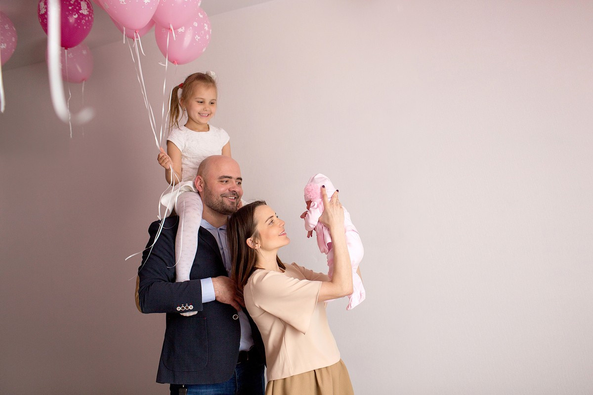 Фотосъёмка выписки из роддома в Санкт -Петербурге Настя Околот