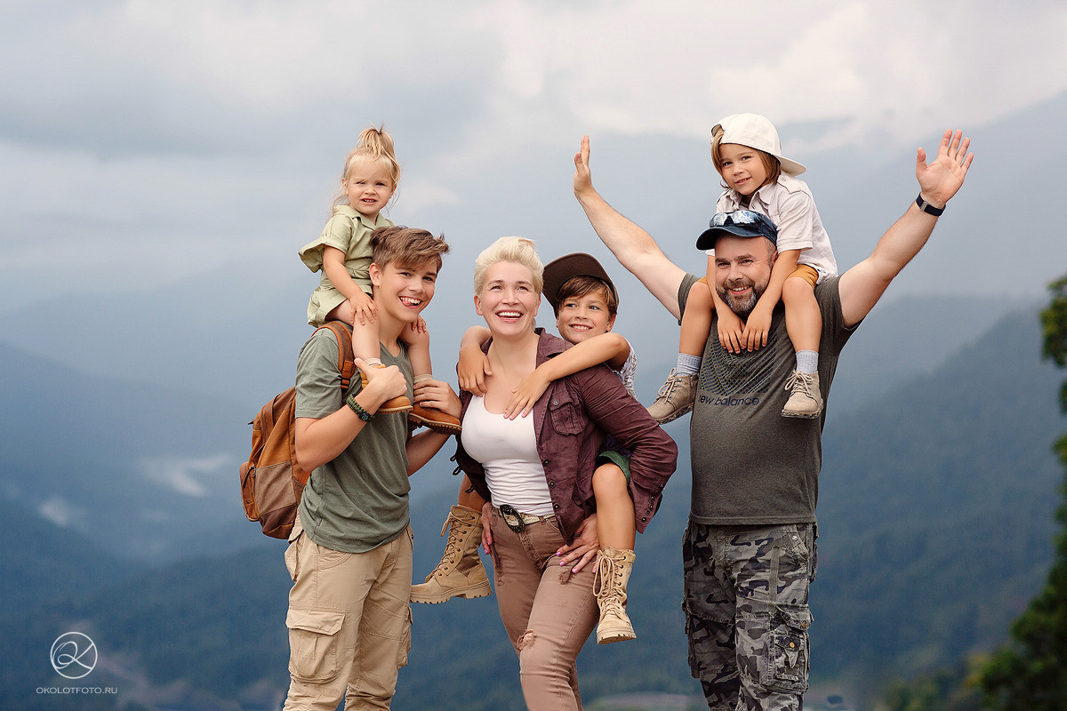 Семейная фотосессия на природе